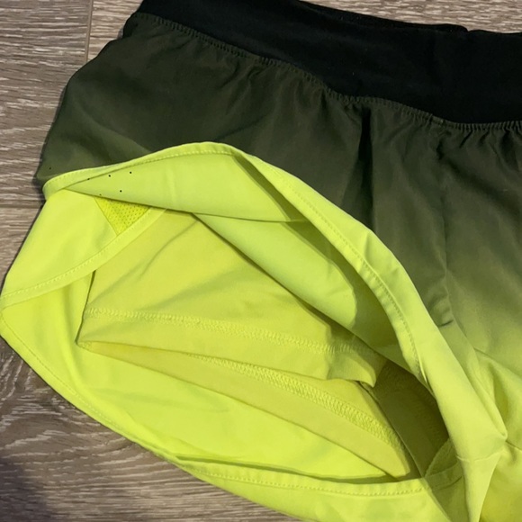 Nike shorts - Picture 4 of 4